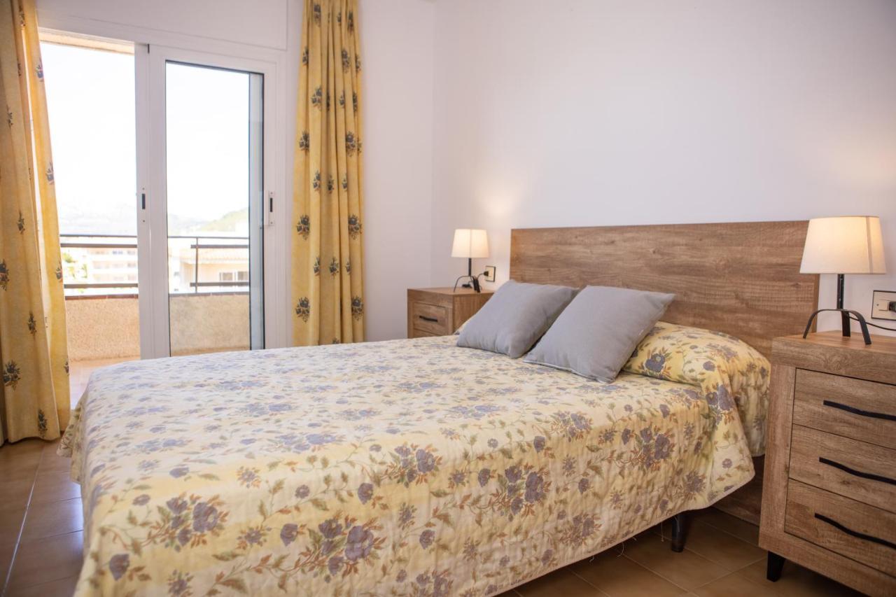 ל'אסטרטיט Rvapartaments La Pineda מראה חיצוני תמונה