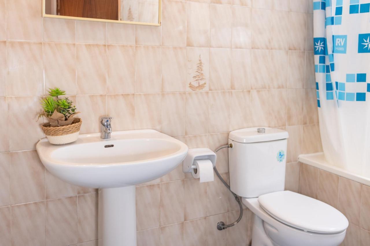 ל'אסטרטיט Rvapartaments La Pineda מראה חיצוני תמונה
