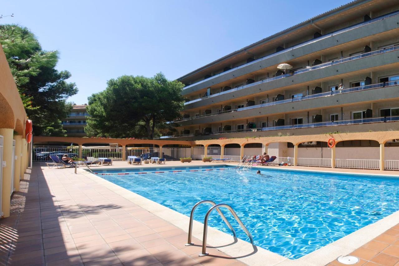 ל'אסטרטיט Rvapartaments La Pineda מראה חיצוני תמונה