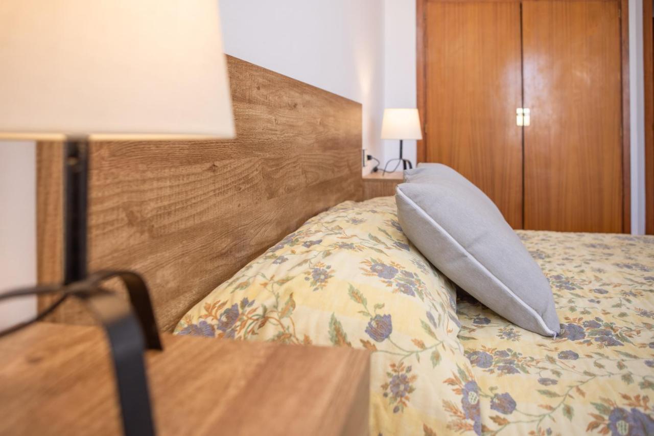 ל'אסטרטיט Rvapartaments La Pineda מראה חיצוני תמונה