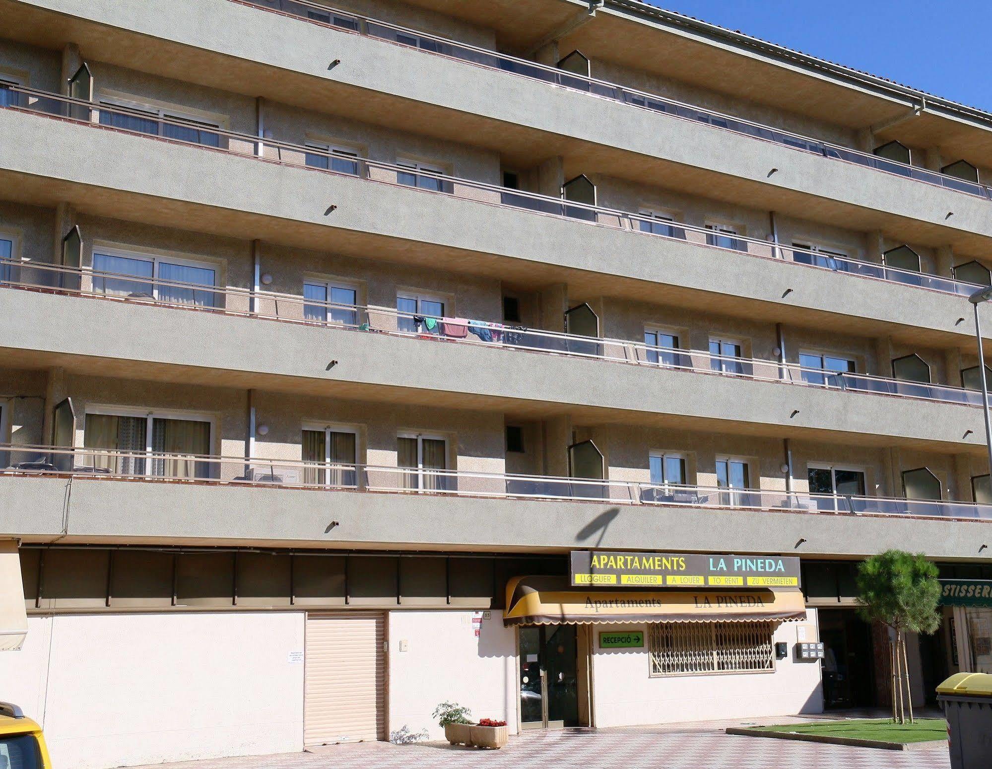 ל'אסטרטיט Rvapartaments La Pineda מראה חיצוני תמונה