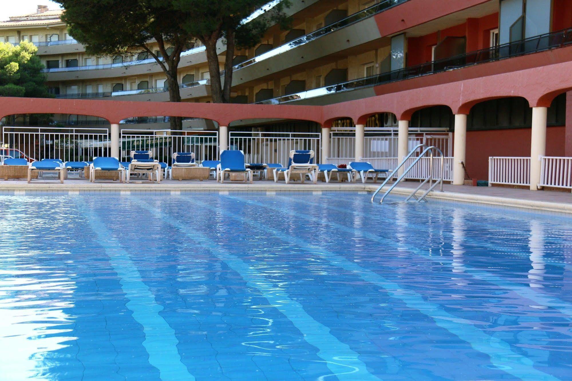 ל'אסטרטיט Rvapartaments La Pineda מראה חיצוני תמונה